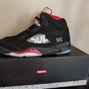 Air Jordan 5 SUPREME